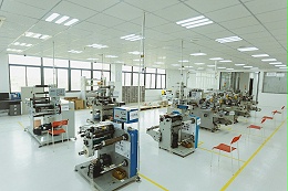 砹石汽车标签通过大众汽车TL52038标准认证，防汽油、机油、溶剂侵蚀。